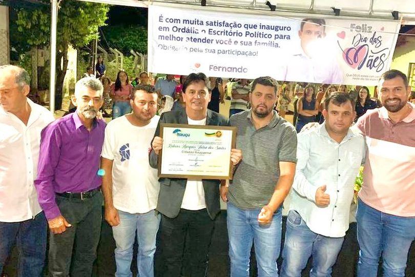 Deputado Rubens Marques recebe título de cidadão de Itauçu